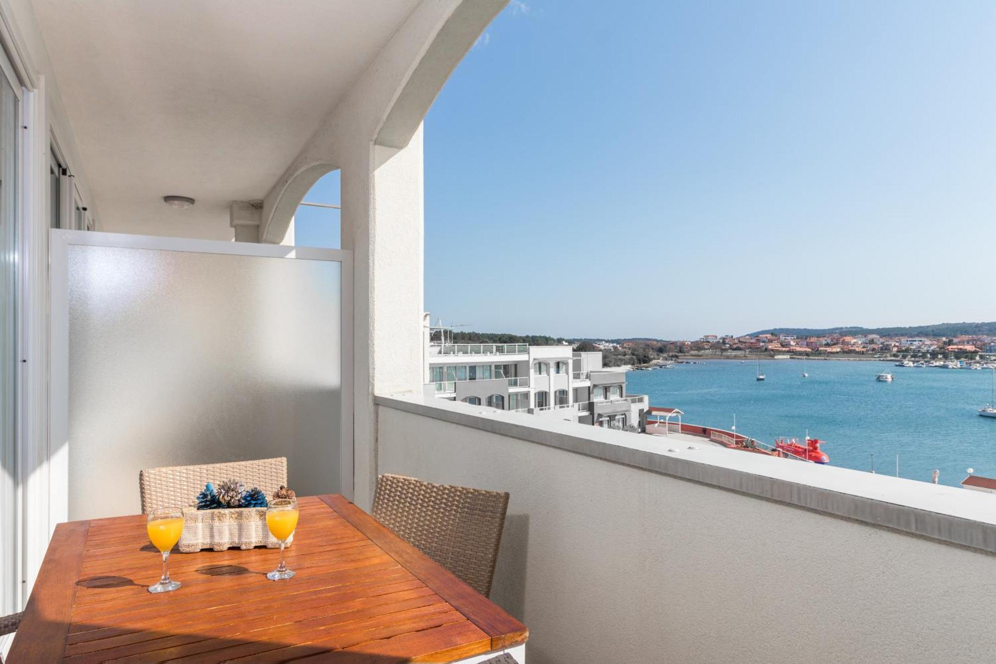 Family Del Mar Aparthotel 4*